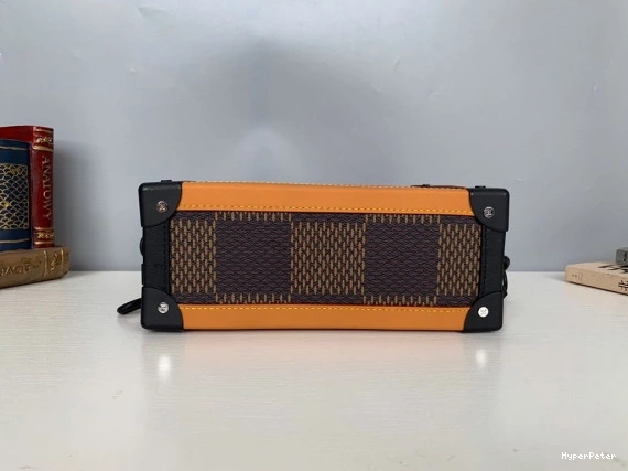 TRUNK SOFT LOUIS VUITTON 0805
